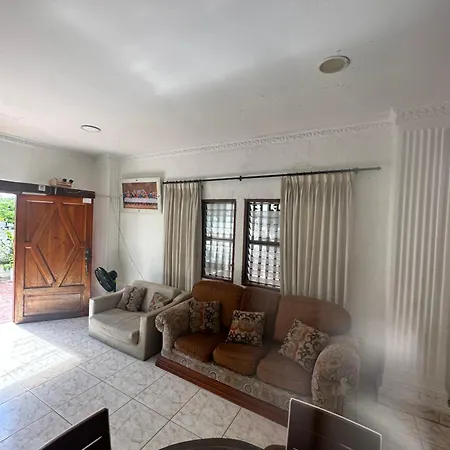 Casona La Espanola Hostel